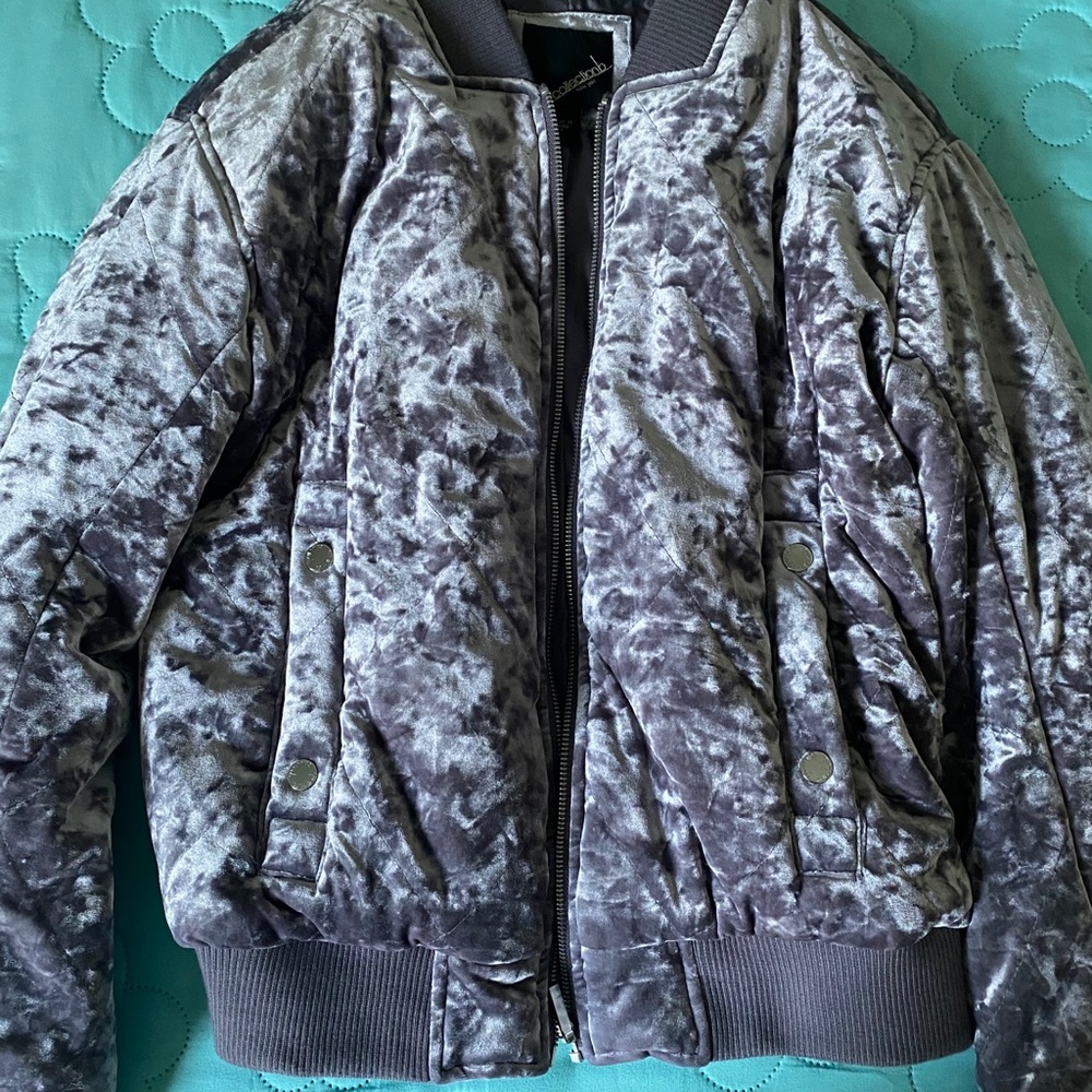 VELVET BOMBER JACKET